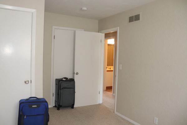 205 Eisenhower #4, Bloomington