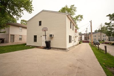 105 E Locust Back 01
