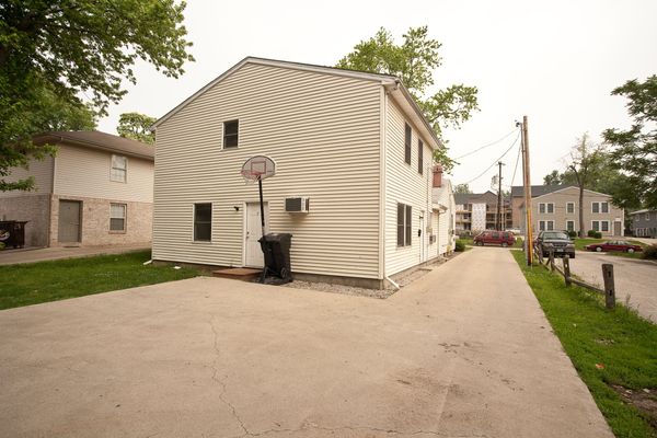 105 E. Locust, Normal